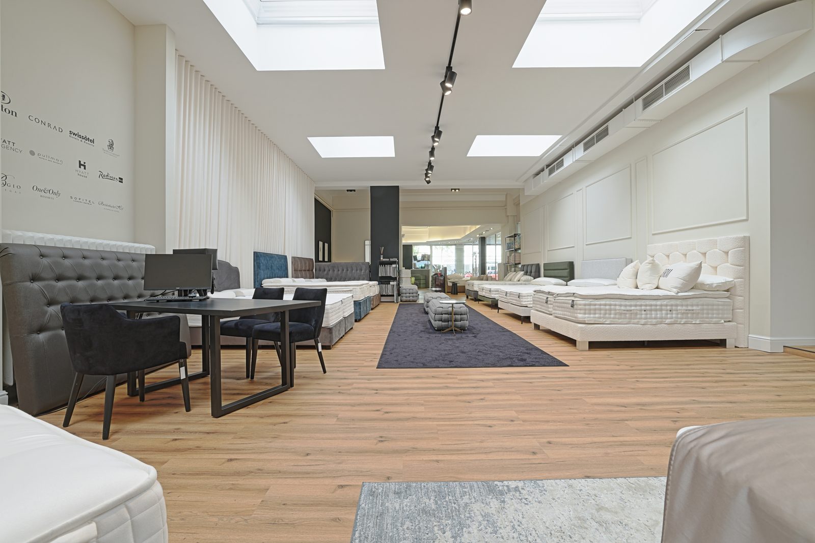 COCOON Luxusbetten – Showroom mit Boxspringbetten, Matratzen und Bettwäsche